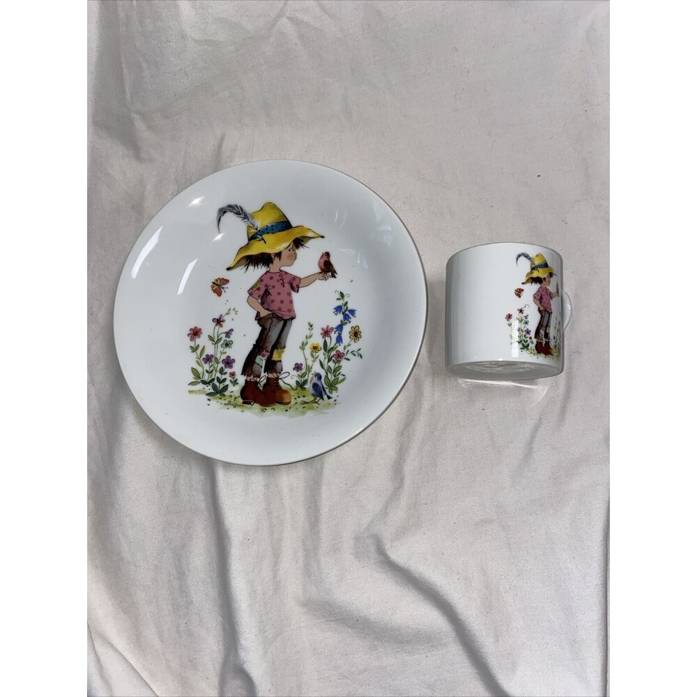 Vohenstrauss Bavaria Germany Vintage Plate/Cup Country Child Bird 7 3/4"MCM coll